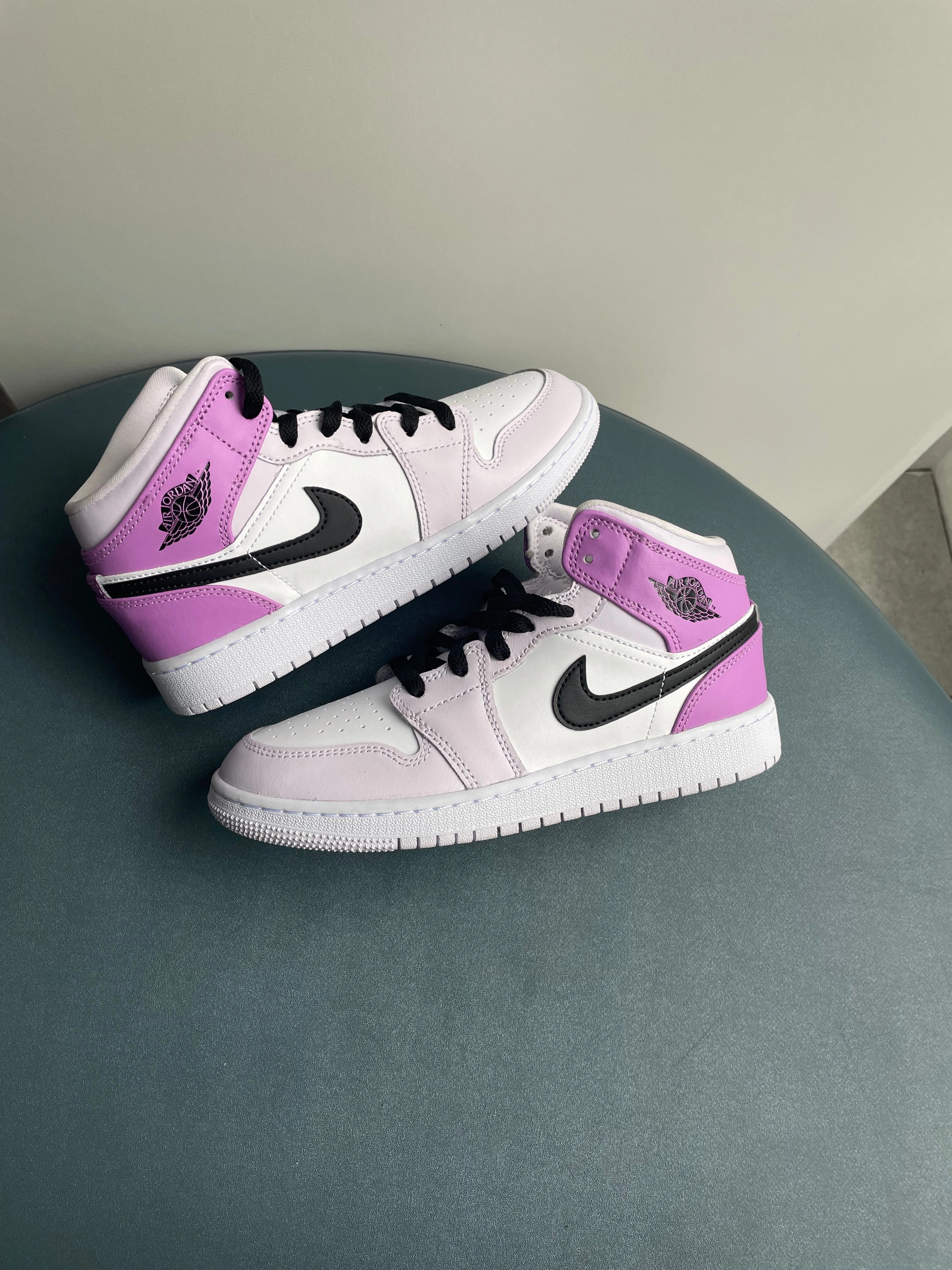 Hygienic Footbed Coating Nike Air Jordan 1 Mid Barely Grape (GS)