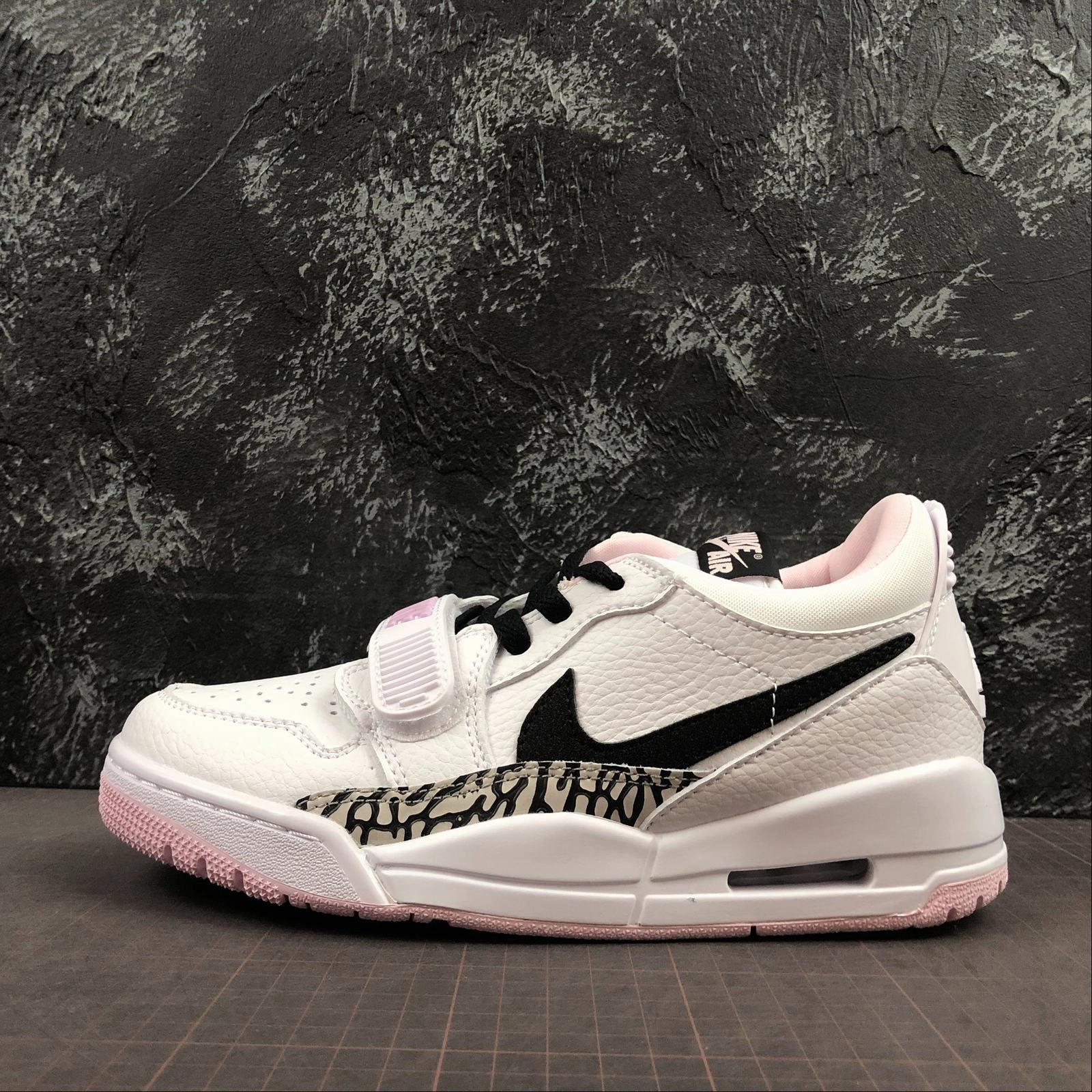 Air Jordan Legacy 312 Low GS White Black Pink CD7069-106 Lace   Up Style