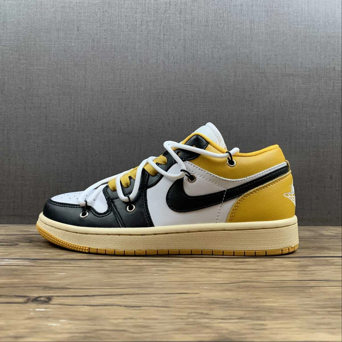Air Jordan 1 Low White Pollen 553560-171 Thermoformed Heel Cup Anatomical Heel Cup
