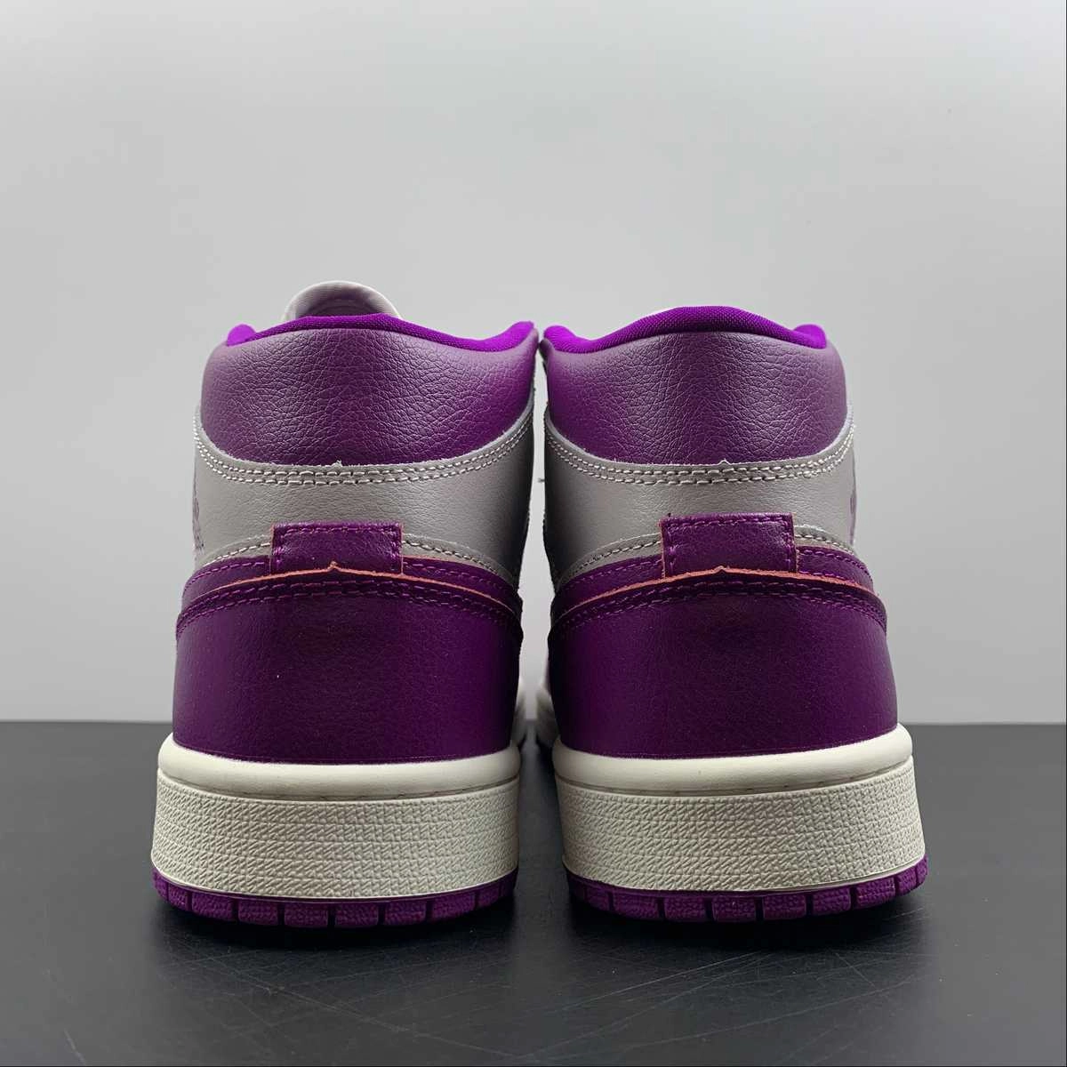 Ergonomic Lacing System Speed Fit Air Jordan 1 Mid Amethyst Ash Red Plum-Sail