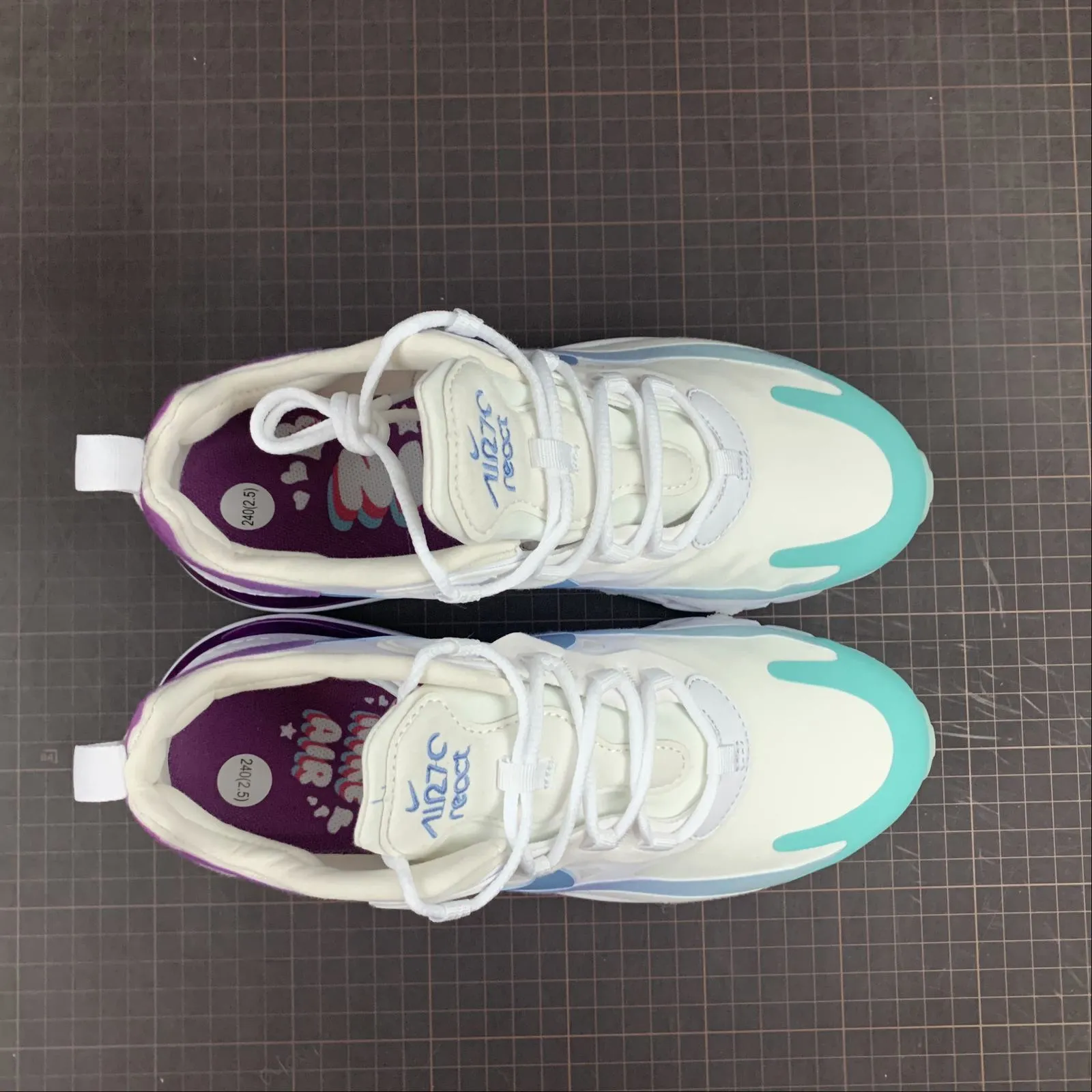 running for a way to stay creative Air Max 270 React Gradient Shift AT6174-102