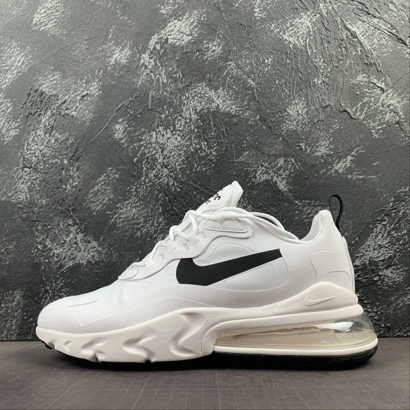solid - color running shoes Air Max 270 React White White Black CI3899-101