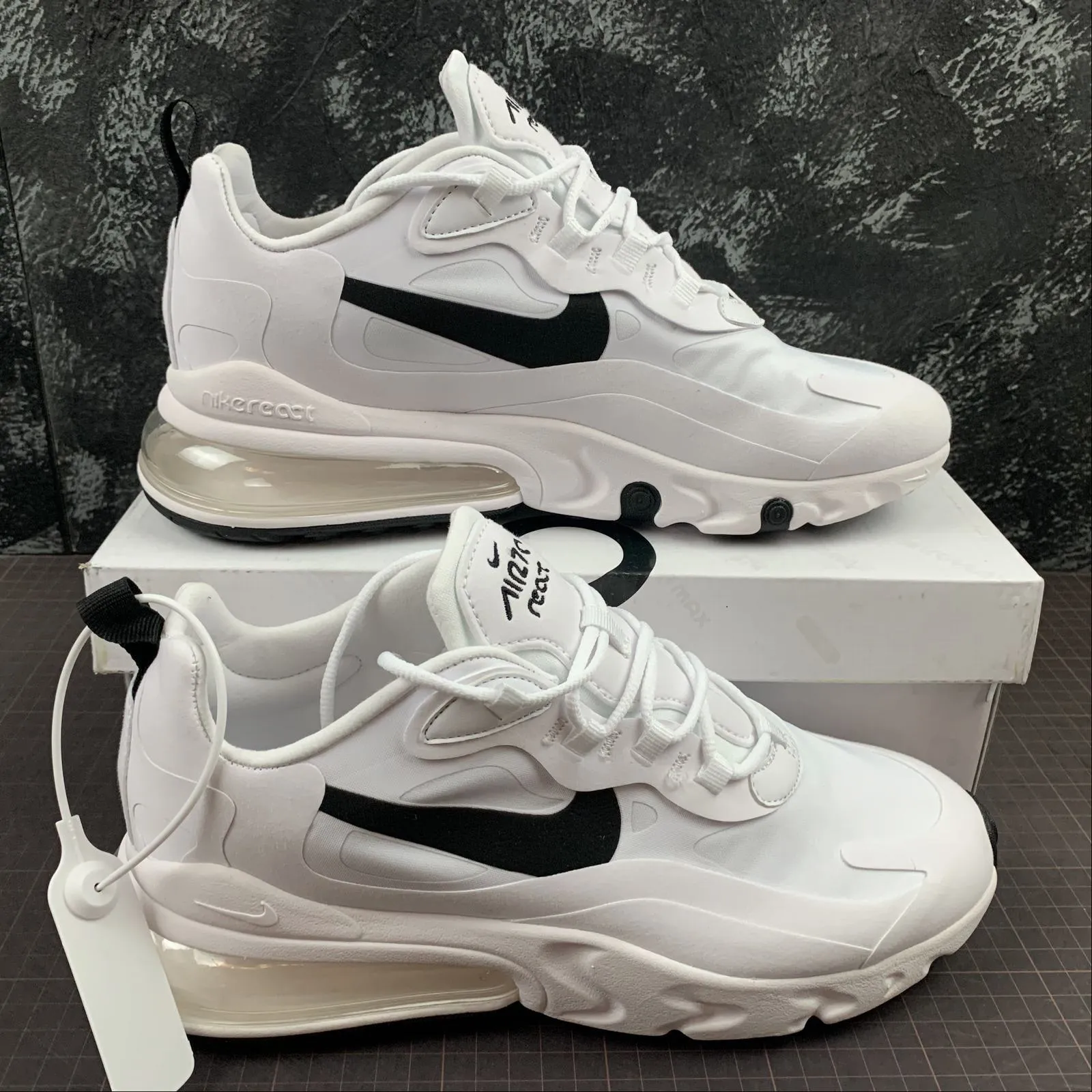 Indoor Workout quick - drying lining shoes Air Max 270 React White White Black CI3899-101