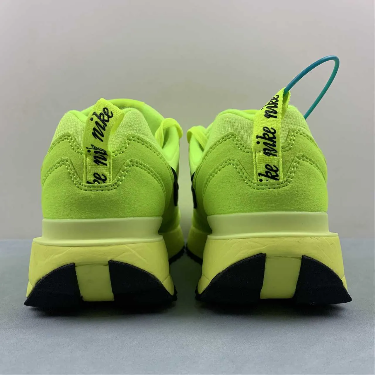 Air Max Dawn Green Black DV2227-300 running in school tracks shoes Indoor equipment