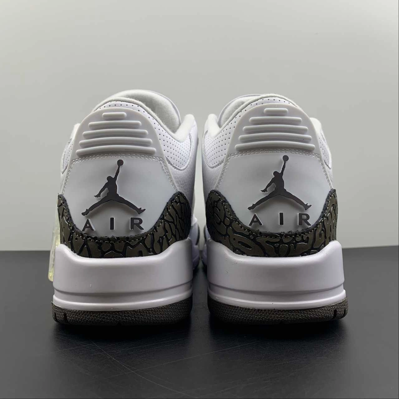 Elastic Material Mobility Ease Air Jordan 3 Retro Mocha White Chrome Dark Mocha 136064-122