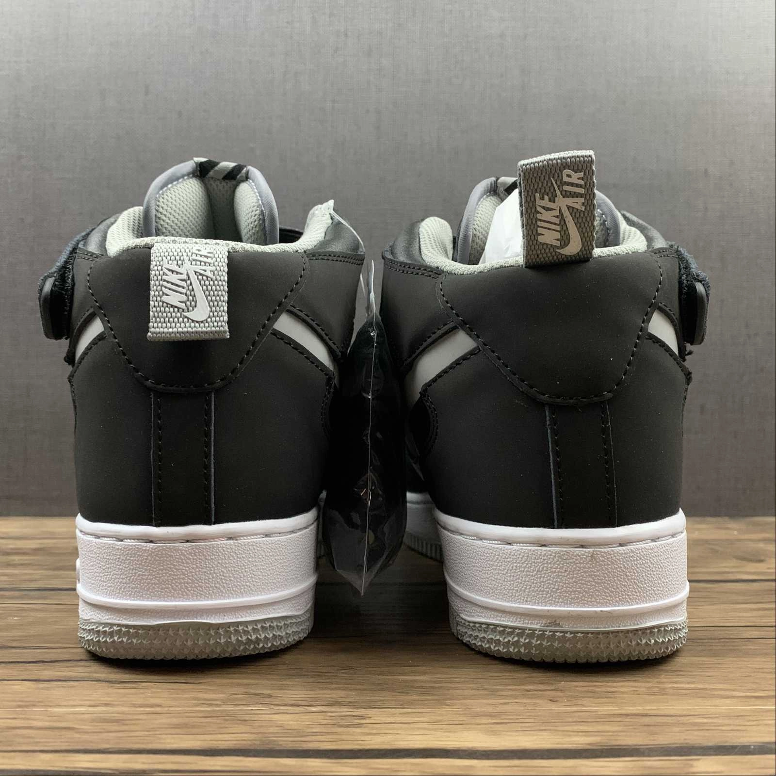 Quiet Step Traction Sole Air Force 1 07 Mid LV8 Utility Black Medium Grey White BQ6819-008