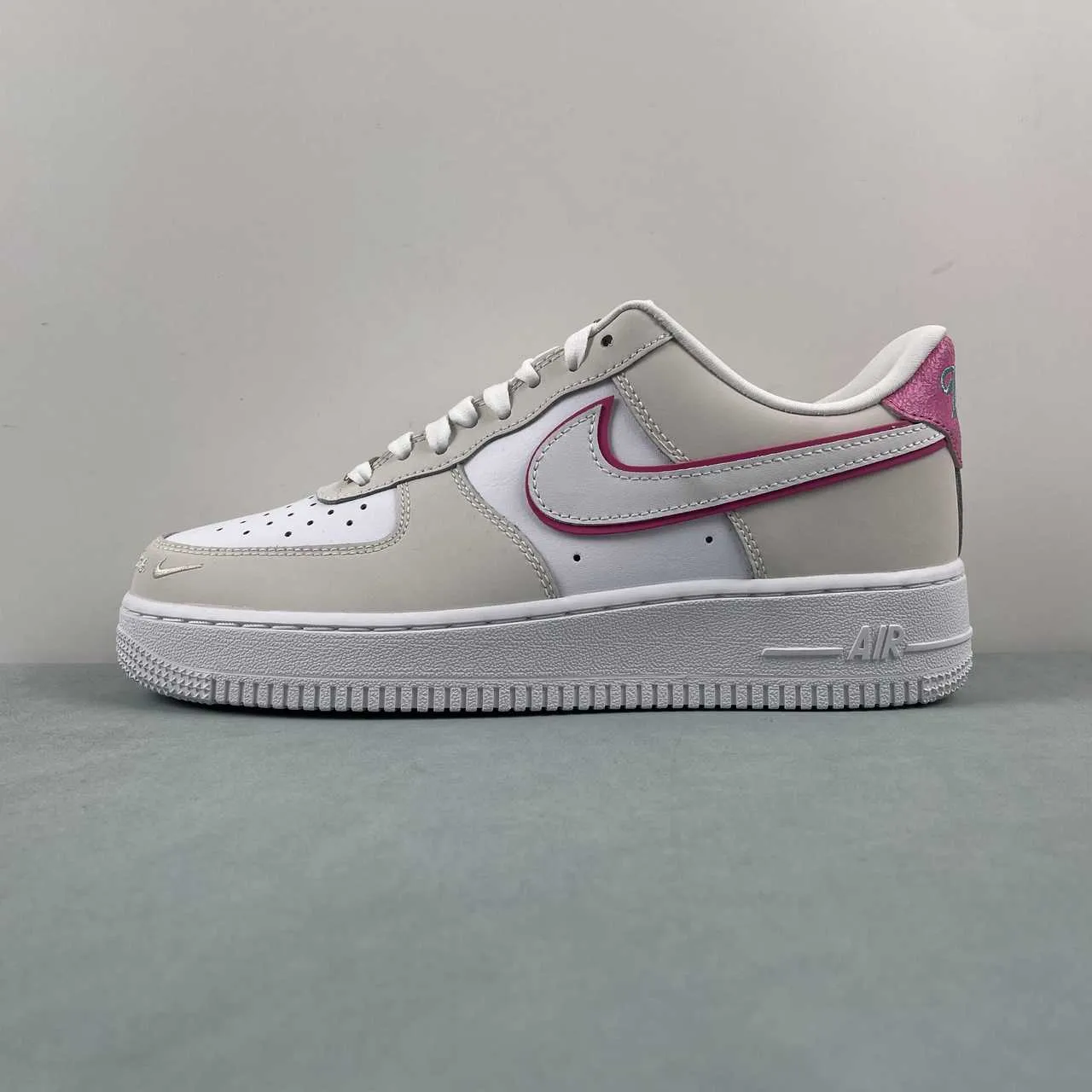 Chic Design Air Force 1 07 Low Be The One White Gray Pink HM3694-011