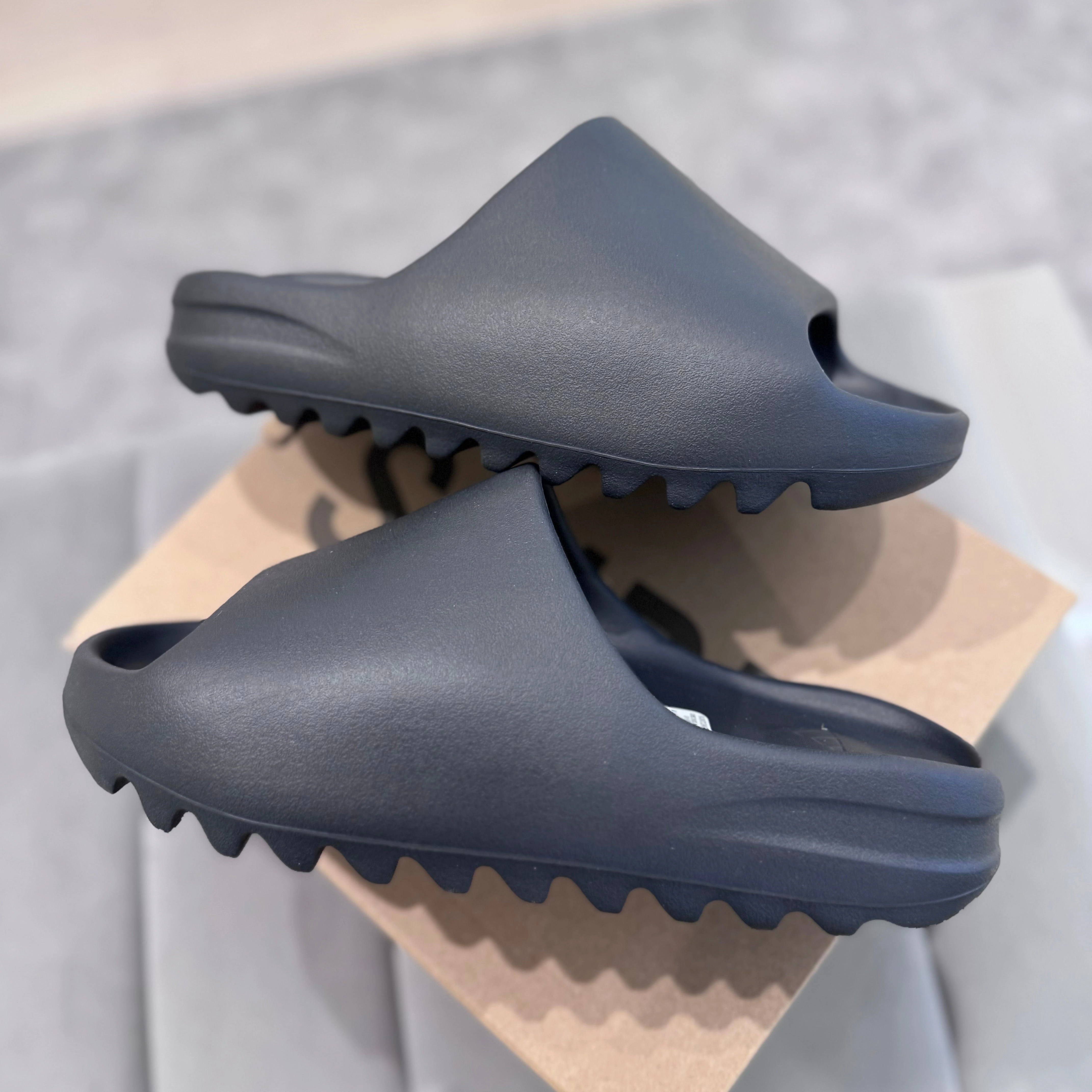 YEEZY SLIDE 'ONYX' Premium Comfort Outdoor