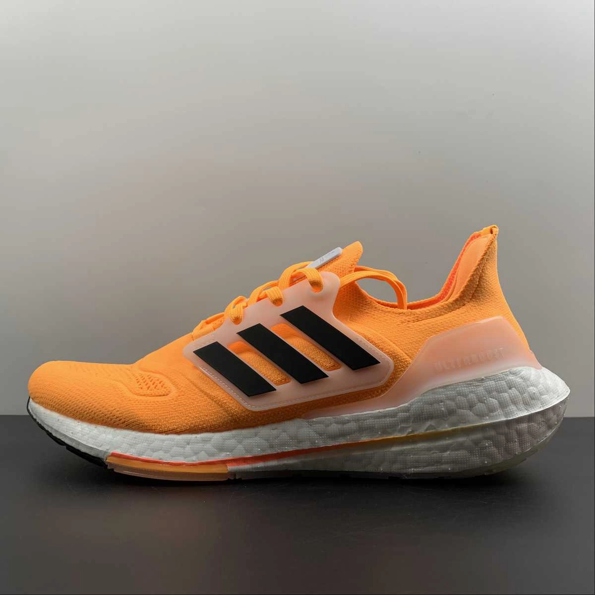 Adidas UltraBoost 22 Vibrant Orange Black Milk HR1029 Torsion Rigidity System Quick Step