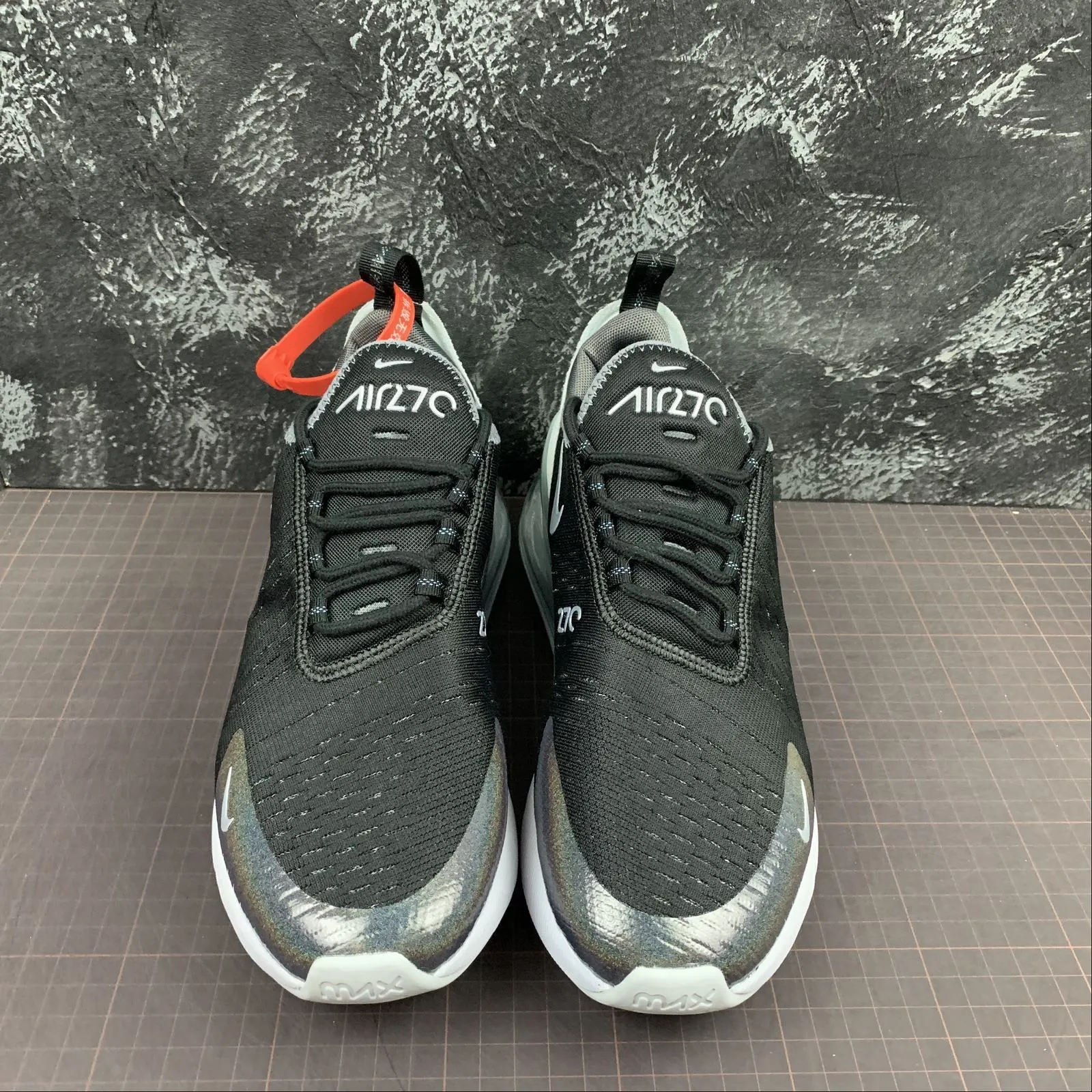 promote healthy running running in a group shoes Air Max 270 Black Metallic Silver BQ9240-001