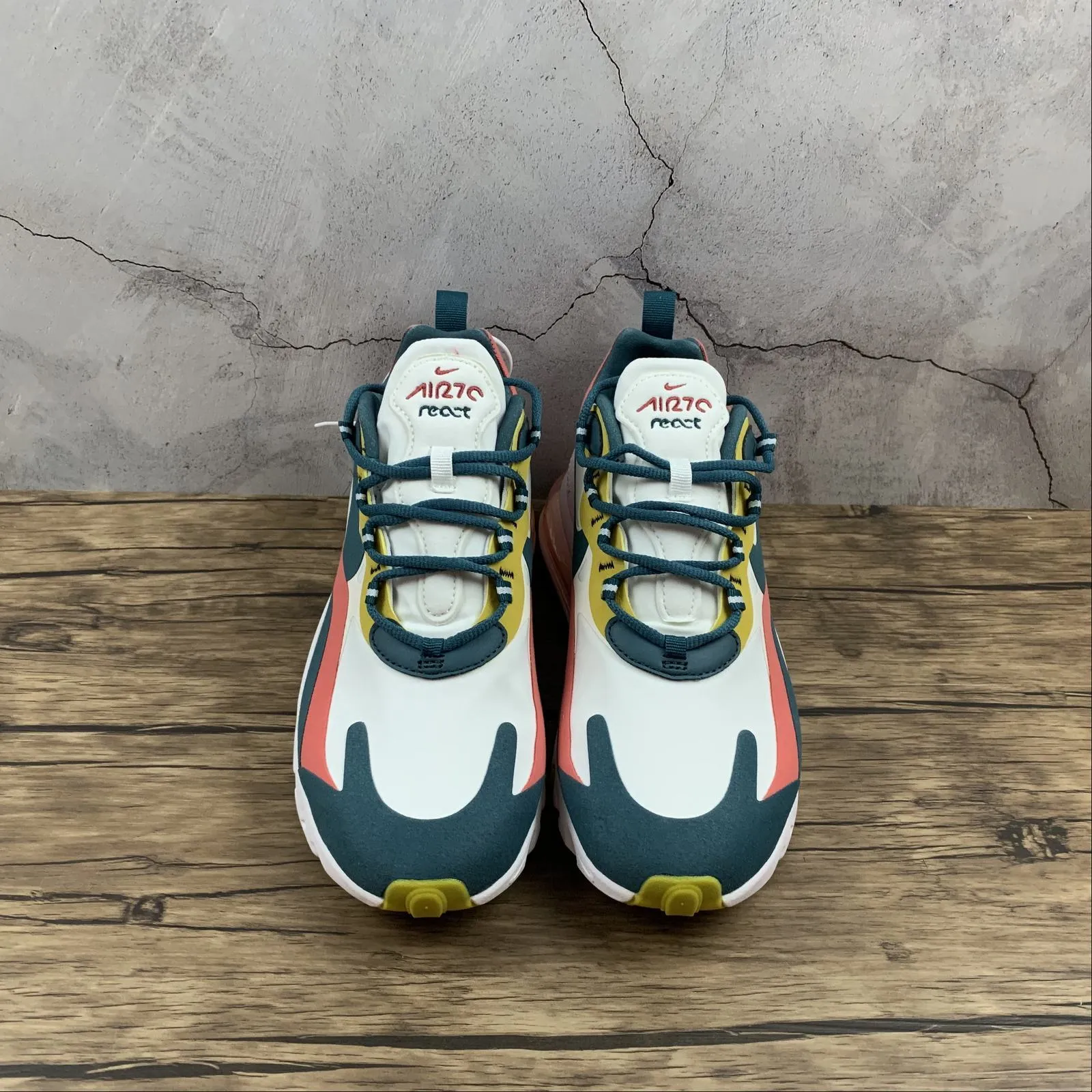 Air Max 270 React Summit White Deep Royal Blue CT1264-103 biomechanical