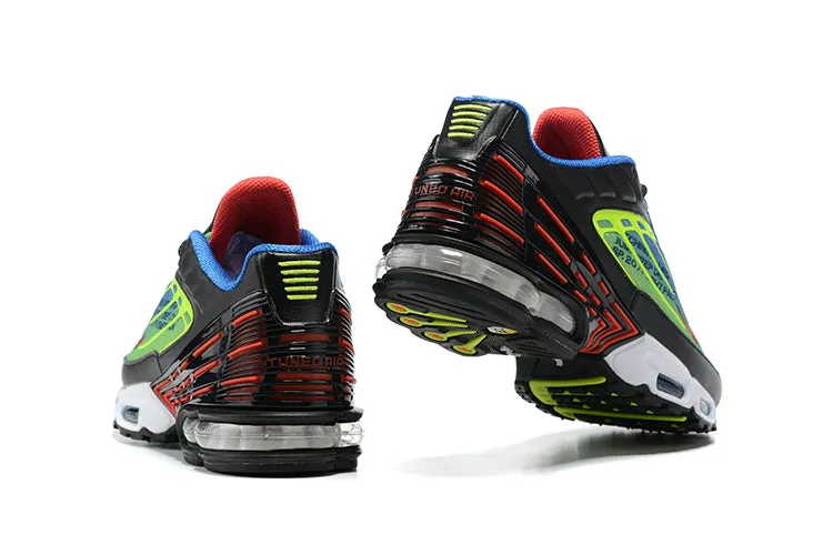 running shoes for amateur male runners Air Max Plus 3 Catching Fire Crimson Laser Hyper Royal Black CU4710-400