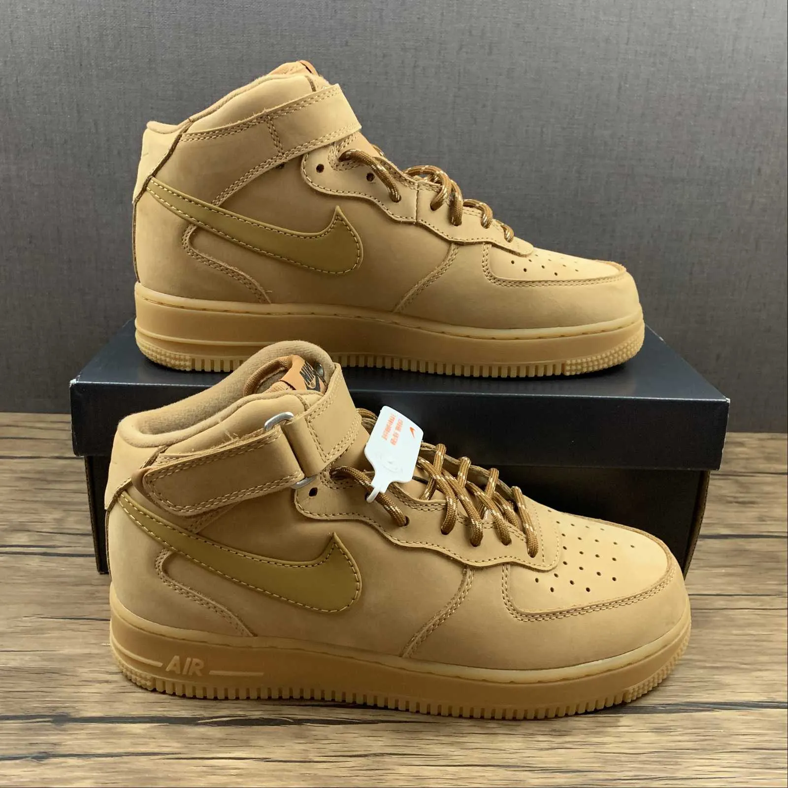 Urban Essential Lightweight Style Air Force 1 07 Mid Wheat Flax Gum Light Brown DJ9158-200