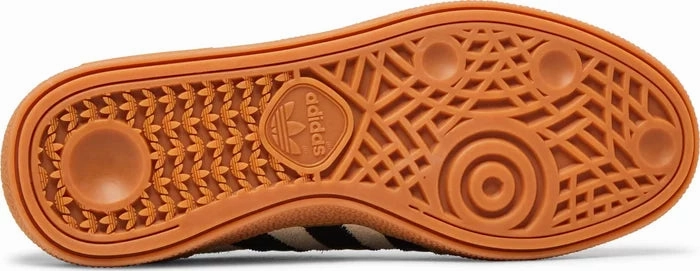 running in a canal area shoes Adidas Handball Spezial Aluminium Black Gum W