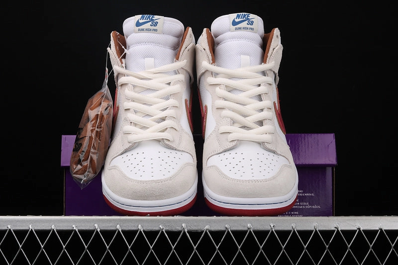 SB Dunk High Pro Sail Team Crimson Wheat-Sail CV9499-100 Heel Clip