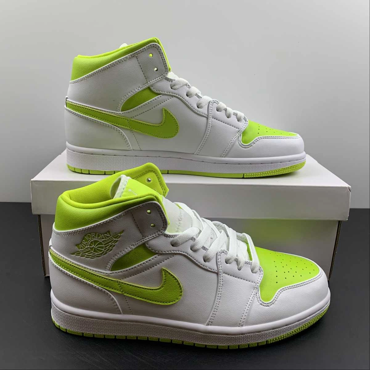 Outdoor Ready Air Jordan 1 Mid White Atomic Green-White (2022)