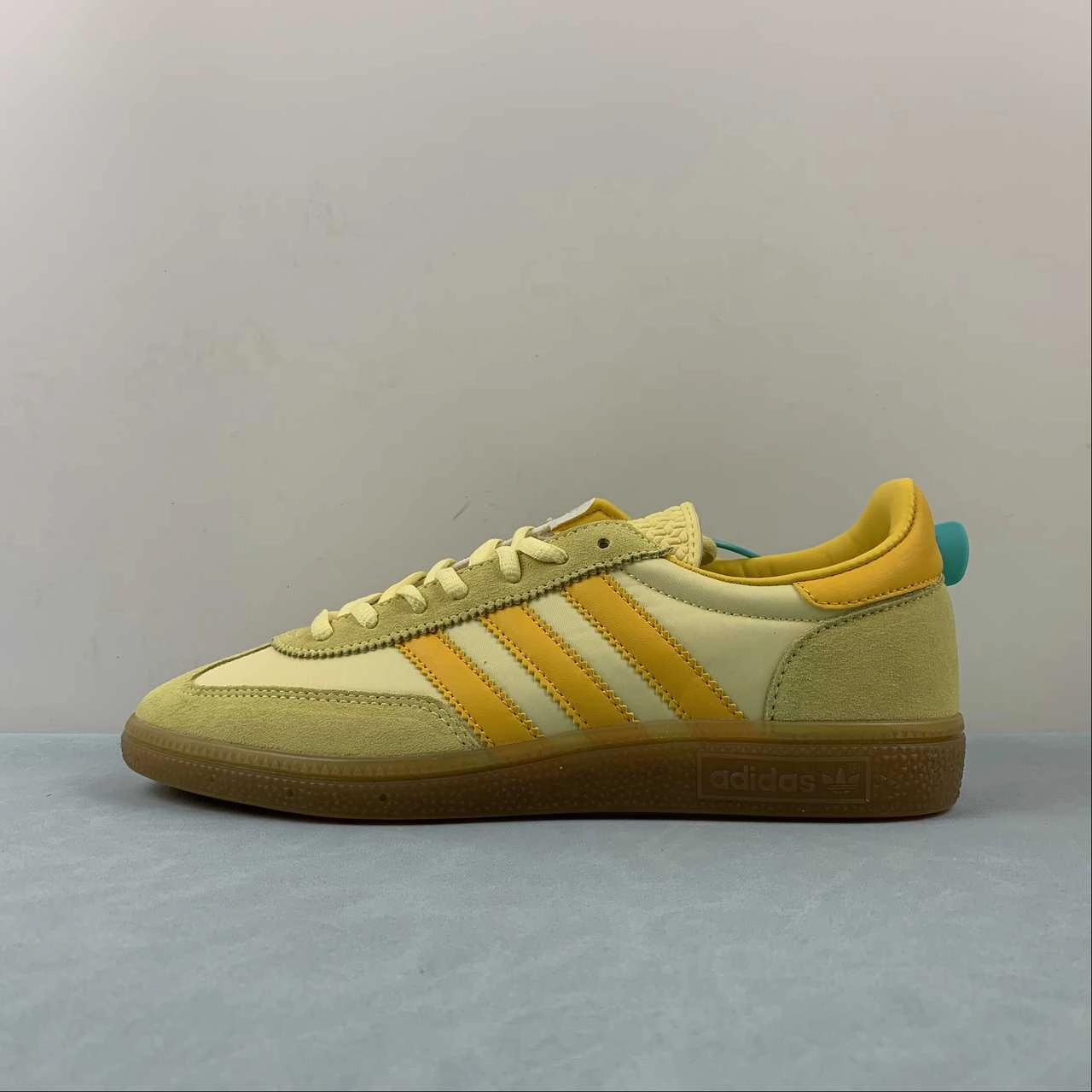 Adidas Handball Spezial Almost Yellow Bold Gold Easy Yellow GY7407 jungle shoes running in fun runs shoes