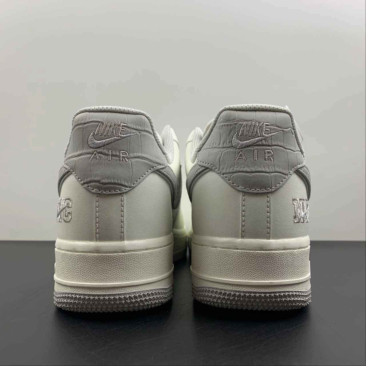 Abrasion resistant Air Force 1 07 NYC Beige Grey