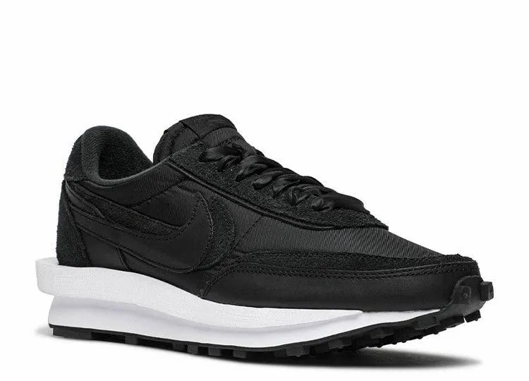 Nike LD Waffle Saca Black Nylon running in dry conditions