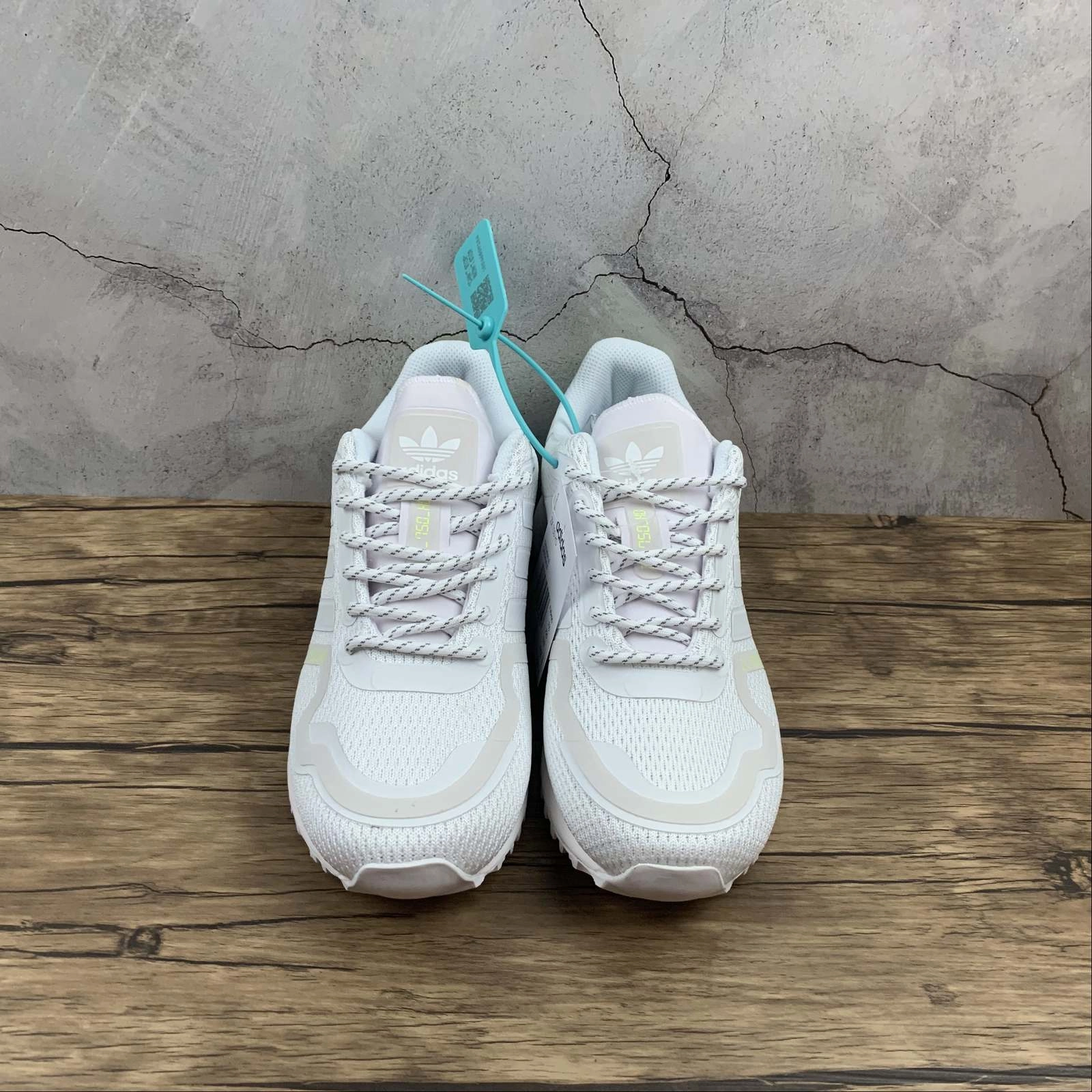 cross - country runner Adidas ZX750 HD White White Green FV8490