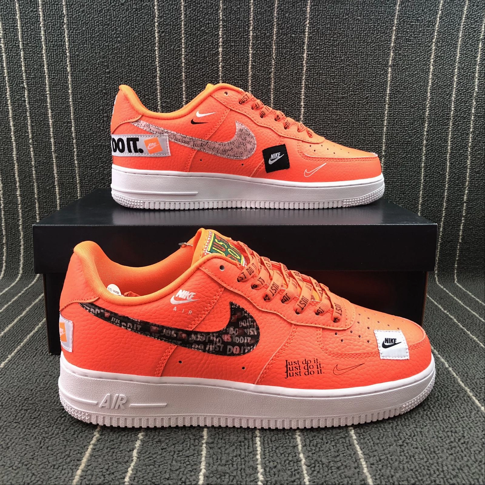Air Force 1 Low 07 Prm Just Do It Total Orange AR7719-800 Chase Step Dirt Hike