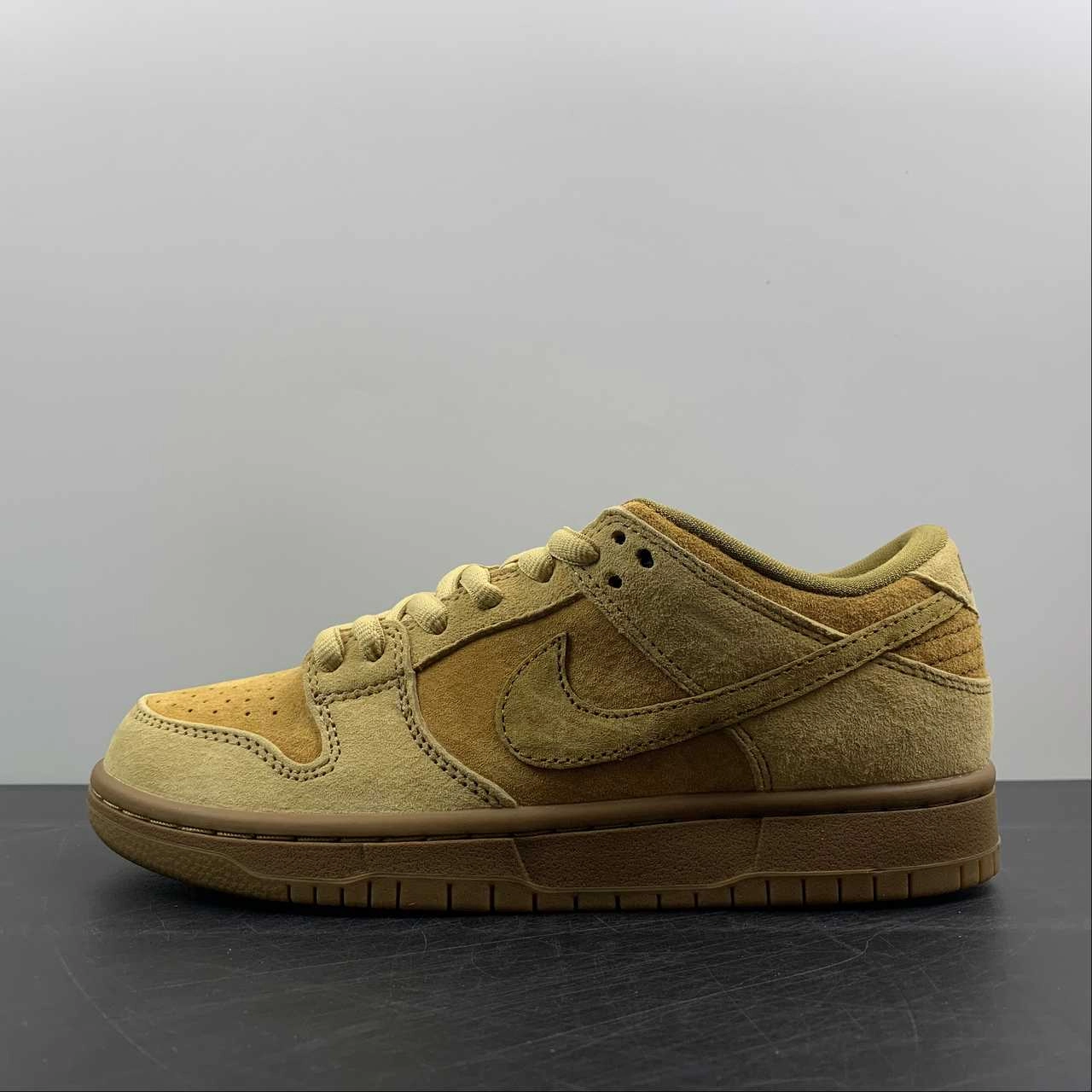 SB Dunk Low TRD QS Dune Twig-Wheat-Gum Med Brown Versatile Trend