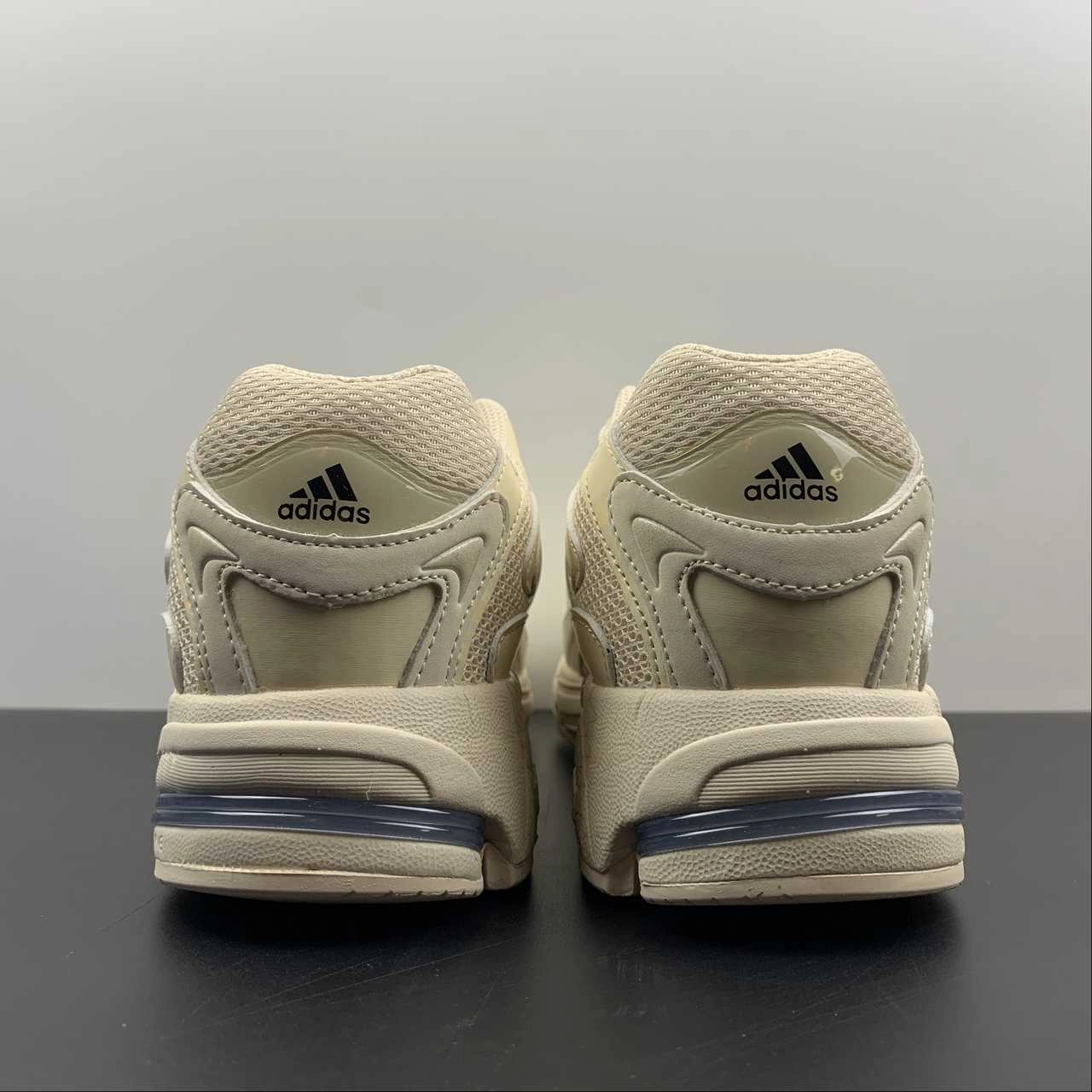 Adidas Response CL Light Brown Nike React Foot Recovery