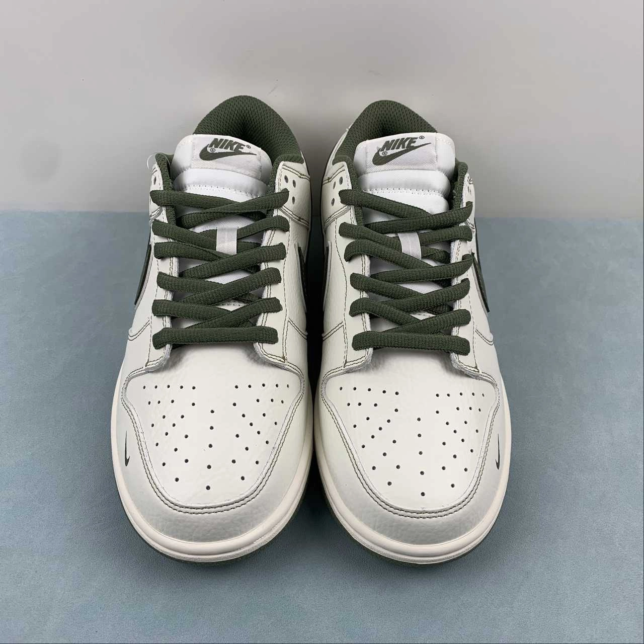 Supreme x SB Dunk Low Beige Army Green RM2308-232 Crisp Look Soft