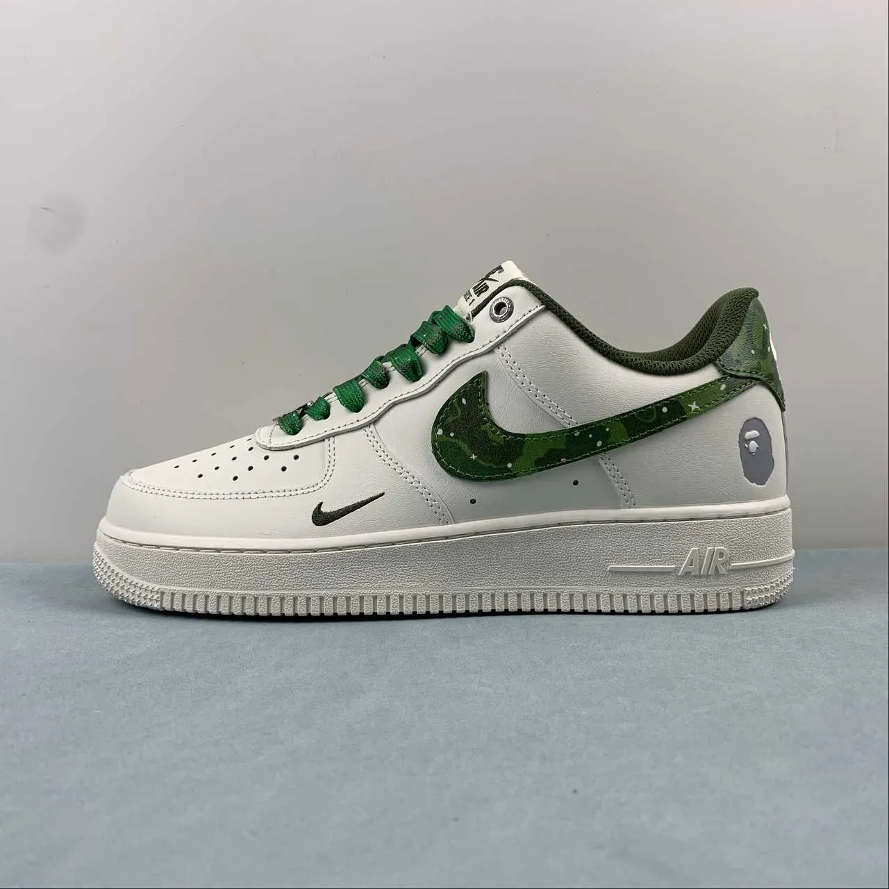 Flexible form Air Force 1 07 Low BAPE White Green Gray PF9055-763