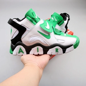 pro - team - themed running wear Air Barrage Mid QS Green White CD9329-003