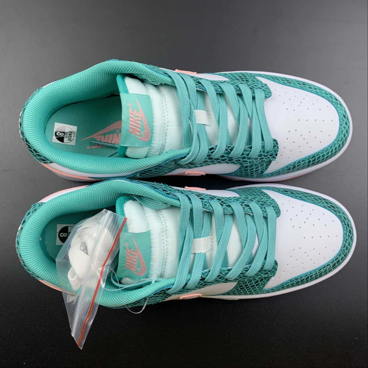 airflow Trail Support SB Dunk Low Snakeskin White Teal Pink DR8577-300