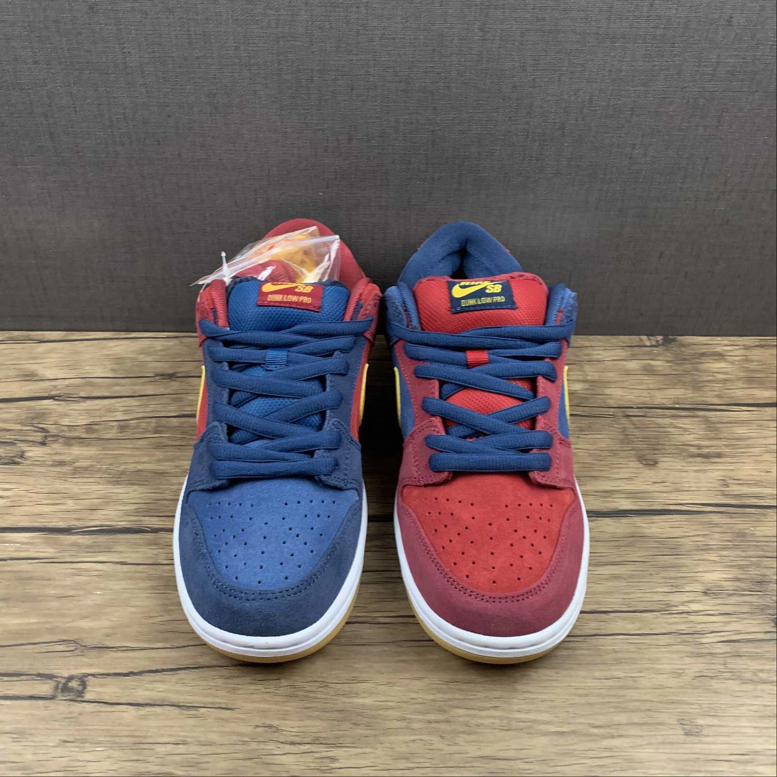 Step Boost Cushioned Footbed SB Dunk Low PRO Red Blue Yellow DJ0606-400