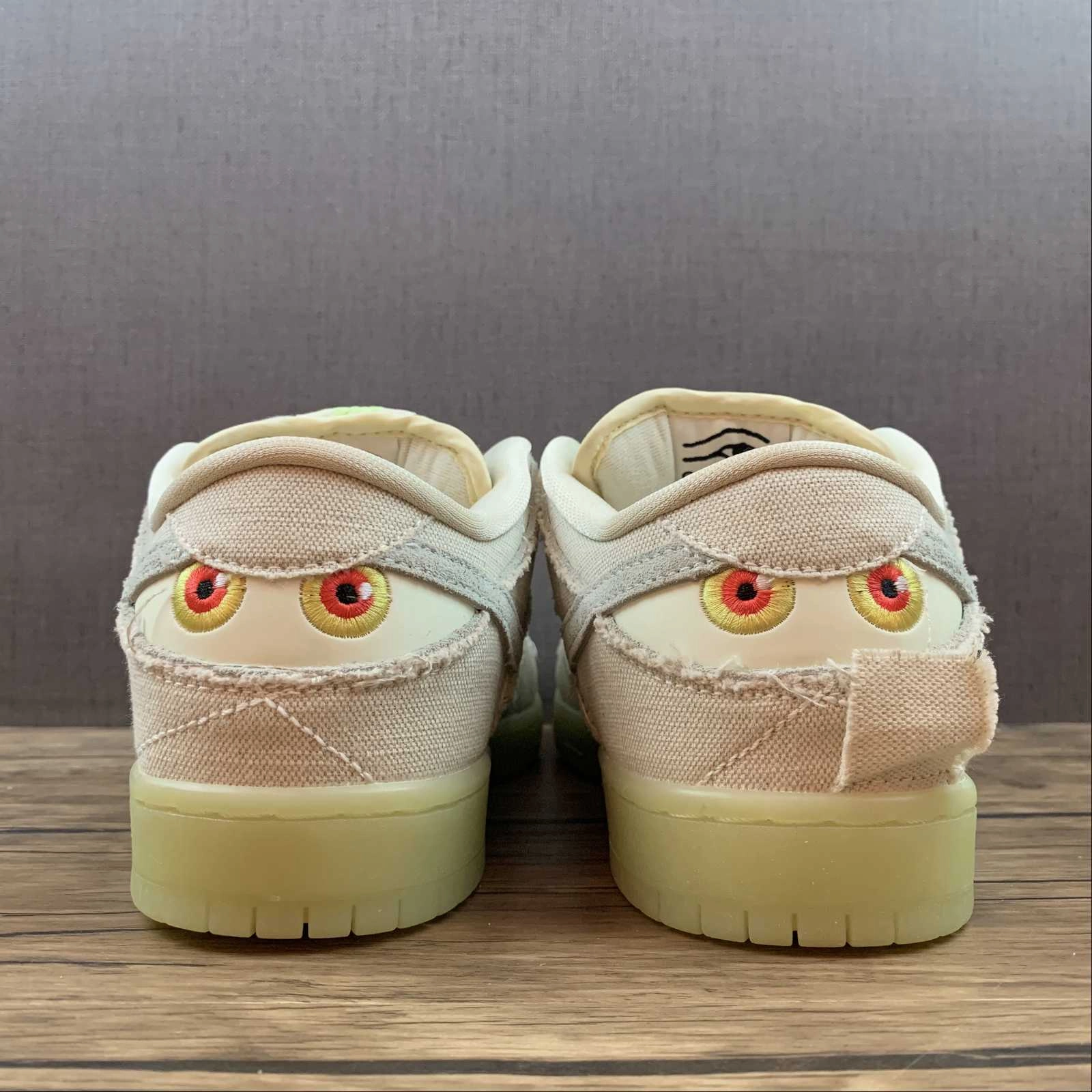 SB Dunk Low Mummy Coconut Milk Yellow Strike Seafoam DM0774-111 Structured chic