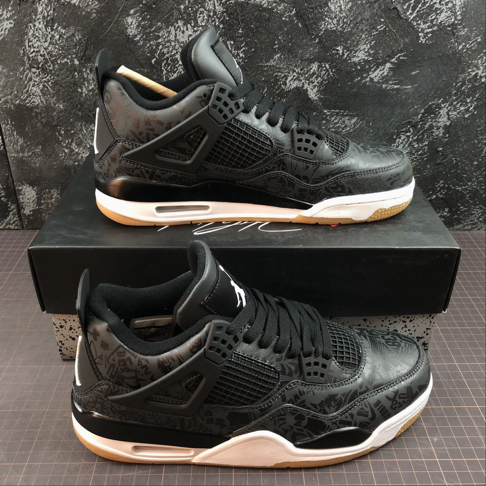 Durable Lacing System Outdoor shoes Air Jordan 4 Retro SE Black White-Gum Light Brown CL1184-001