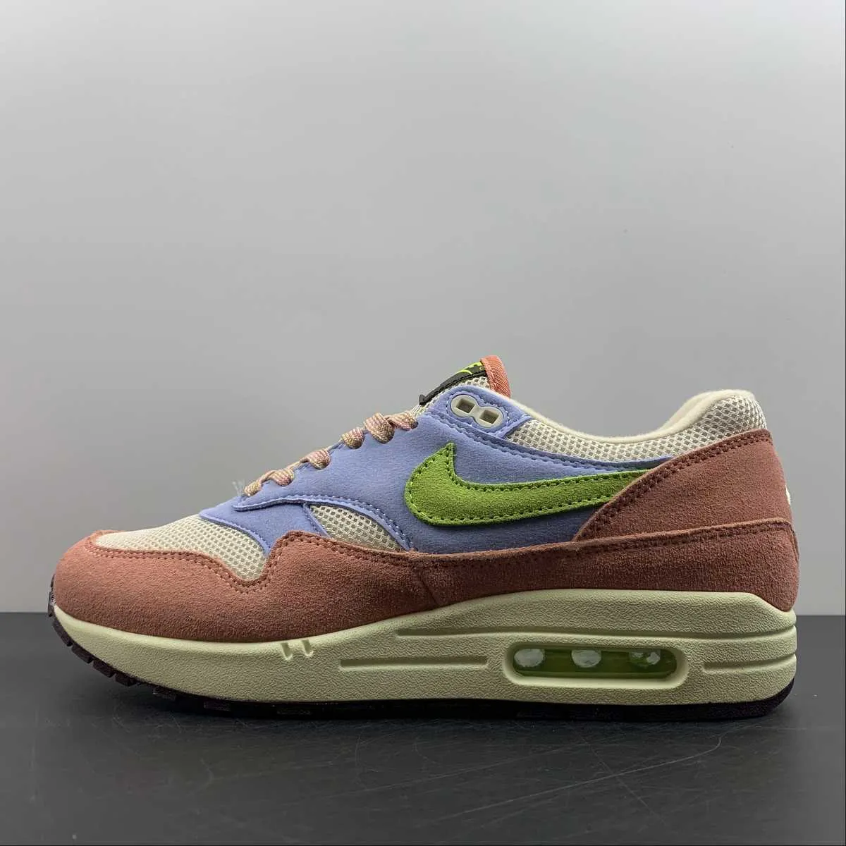 Athletic Air Max 1 Light Madder Root Vivid Green Green Rattan DV3196-800