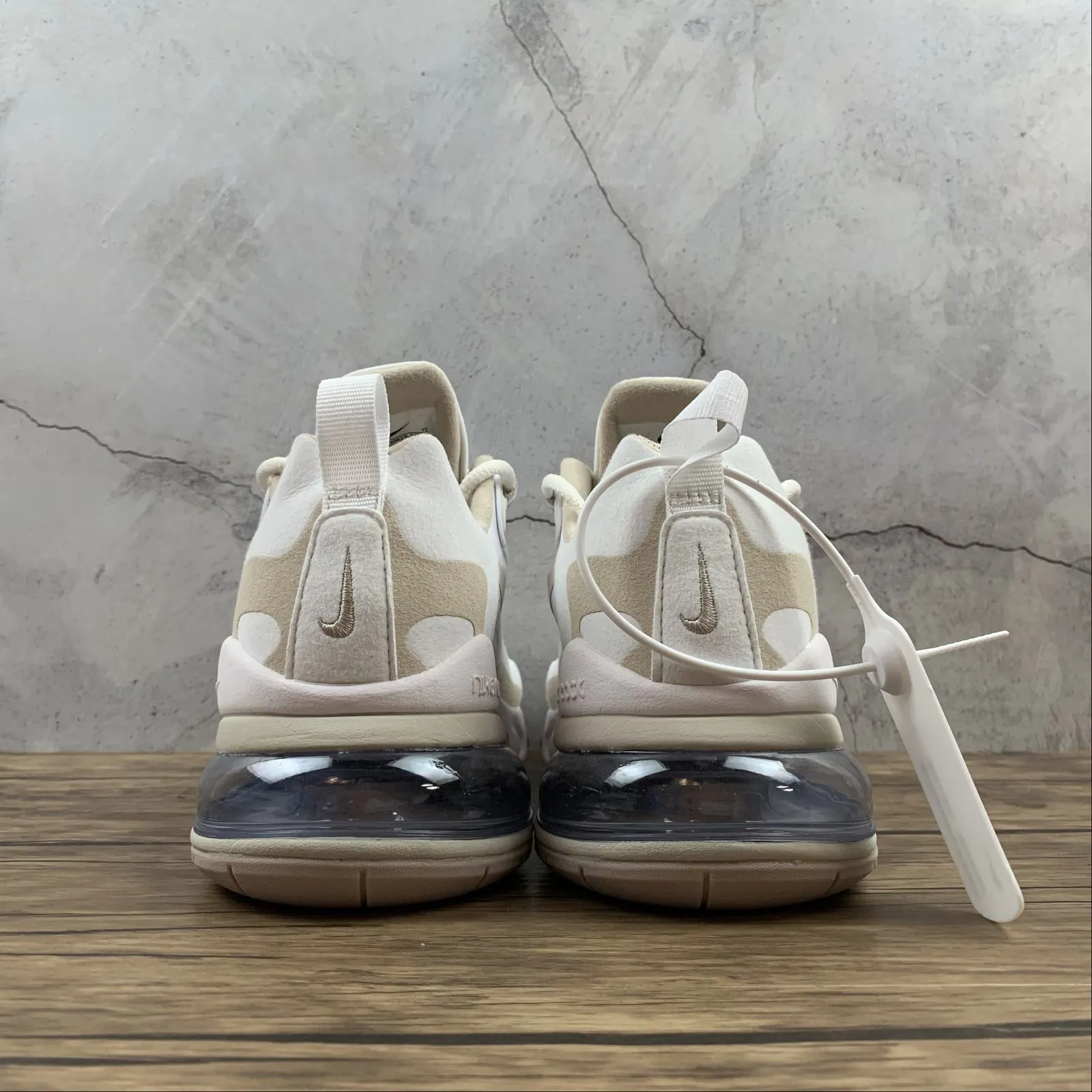 air pockets Air Max 270 React Summit White Light Mahogany Brown CJ0619-102