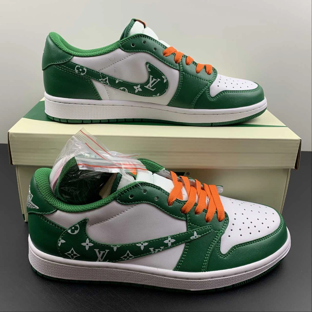 Air Jordan 1 Retro Low OG SP ??Travis Scott?? Green Hook LV Barb DM7866-885 HighTop Fashion Blend