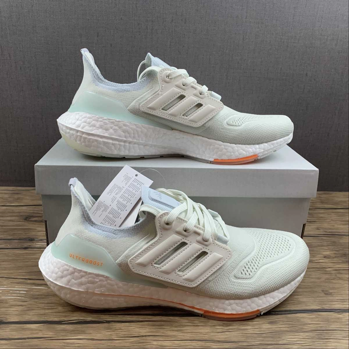 Support Tech Adidas UltraBoost 22 White Light Blue GY6227