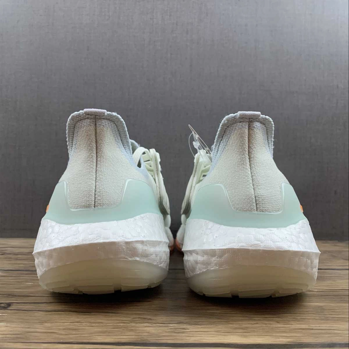 Adidas UltraBoost 22 White Light Blue GY6227 Kinetic Stability