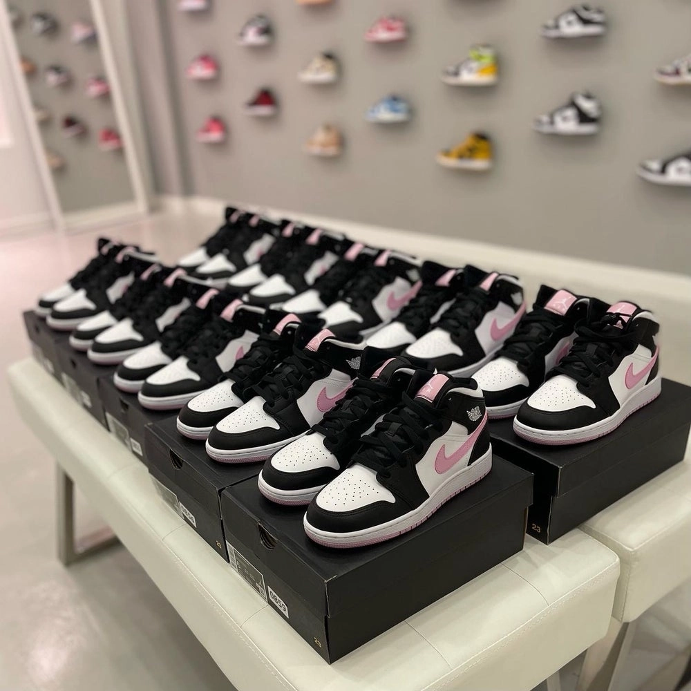 Plush Sole PhylonMidsole JORDAN 1 MID 'ARCTIC PINK'