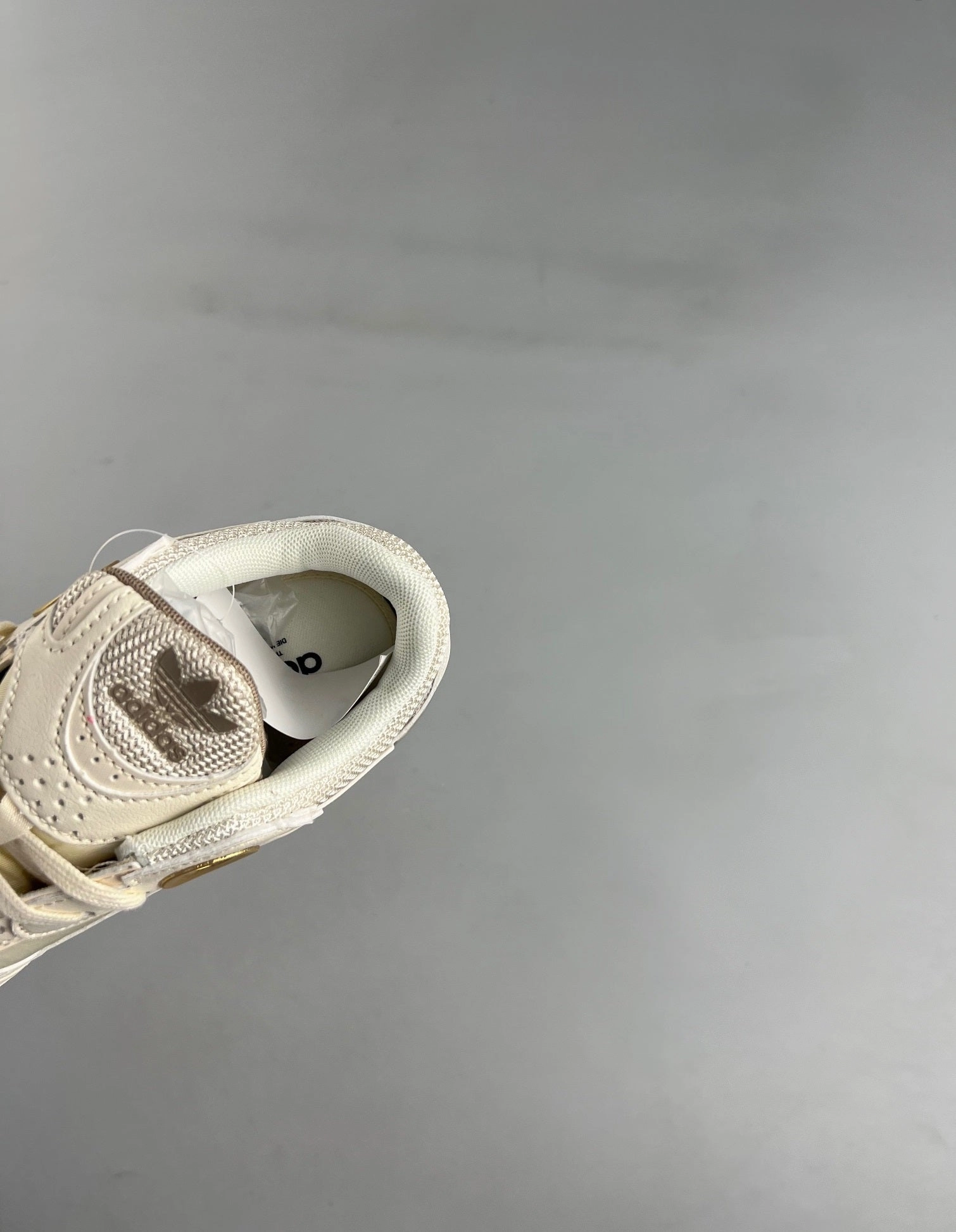 Adidas Astir ??EcruTint?? Gold Metallic GX7046 elegant - style shoes Light Cushioning