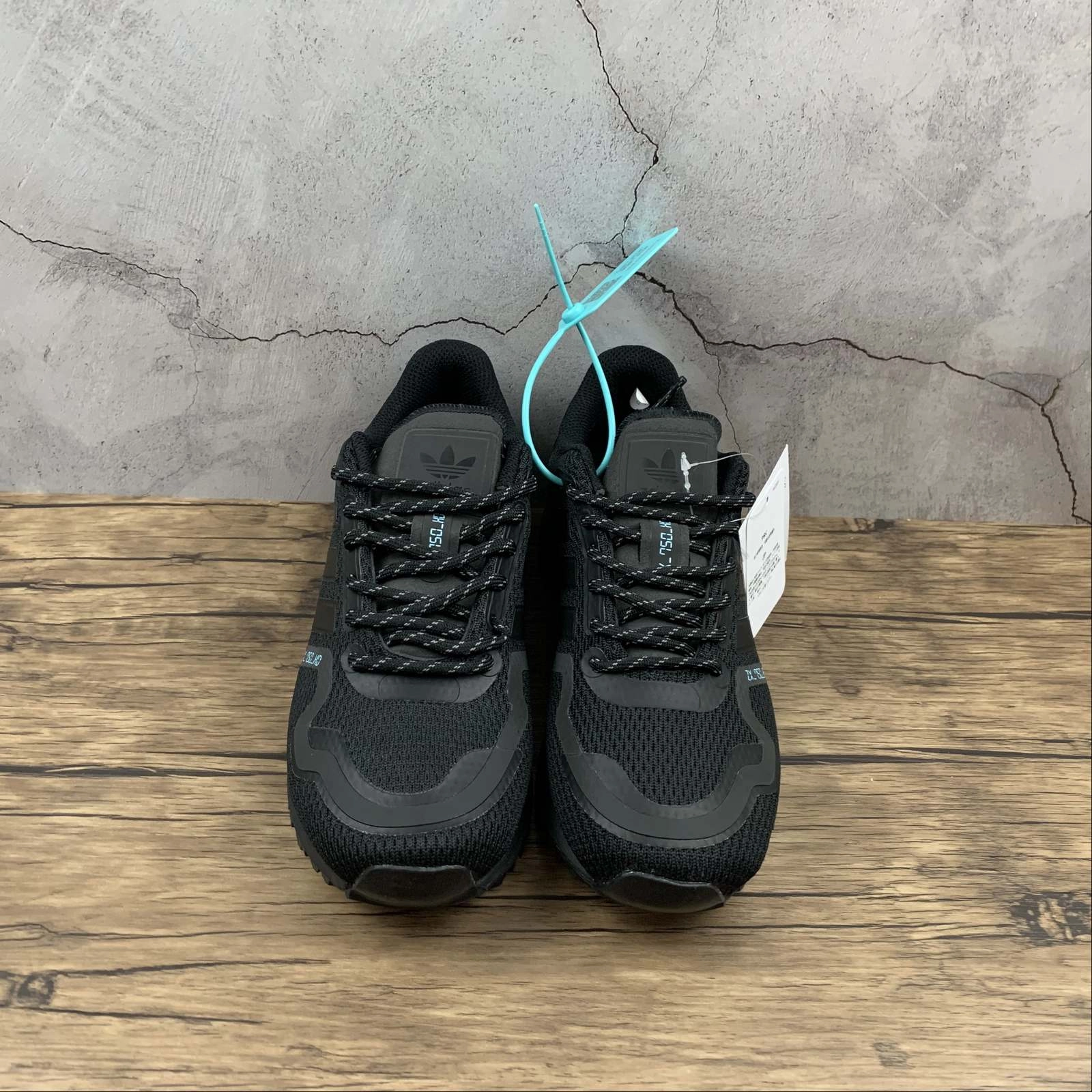 fartlek running shoe ability Adidas ZX750 HD Black Light Water Blue FV8488