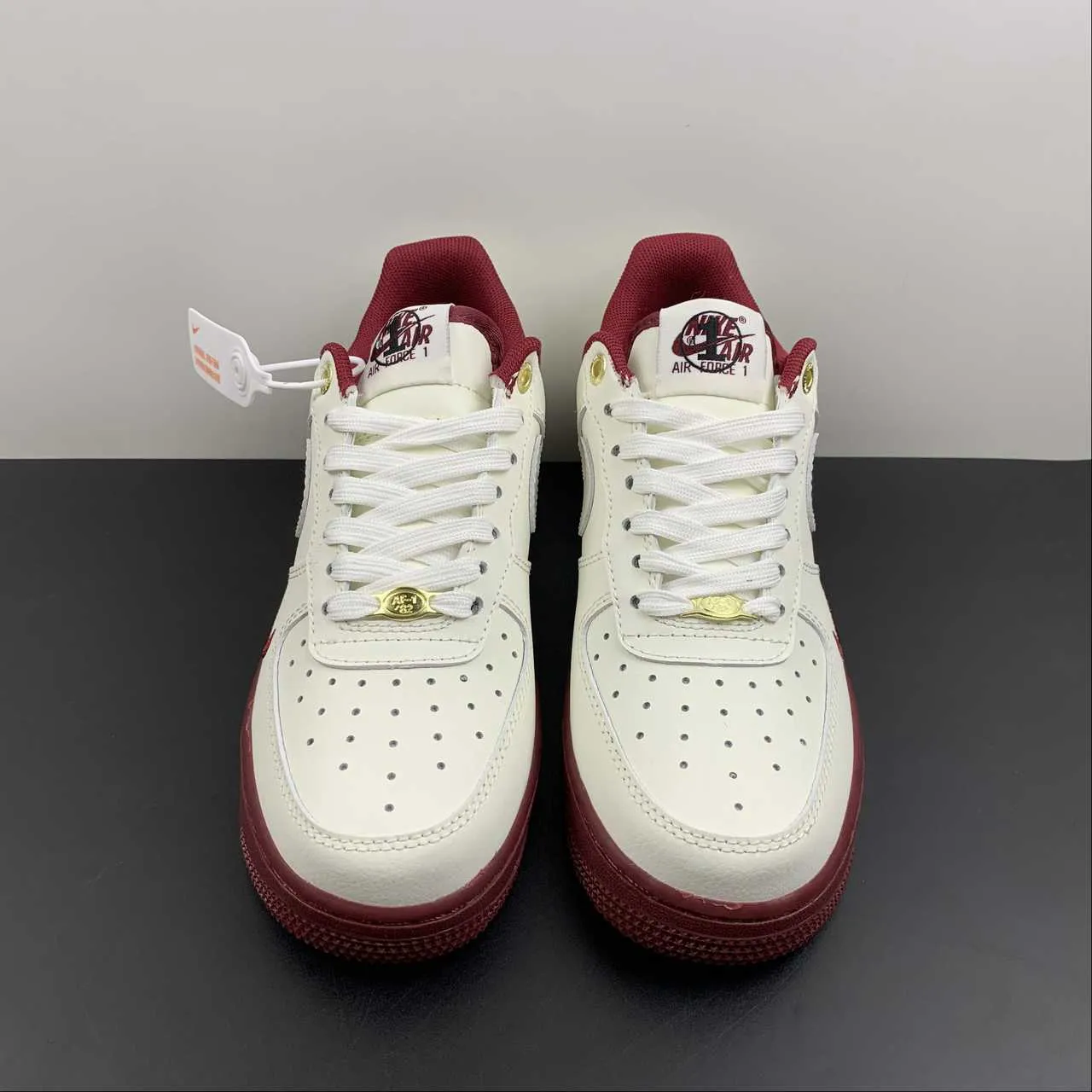 Slip On Style Night Hike Air Force 1 07 Low 40th Anniversary Sail Team Red Metallic Gold DQ7582-100