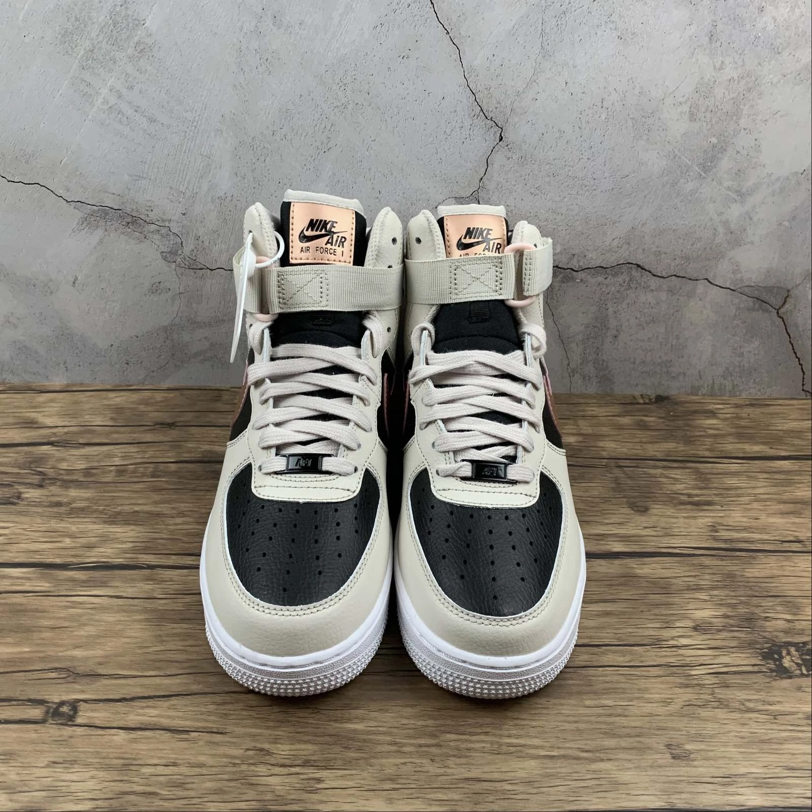 Air Force 1 HI Lt Orewood Brn Mtlc Red Bronze DB5080-100 Strike Step