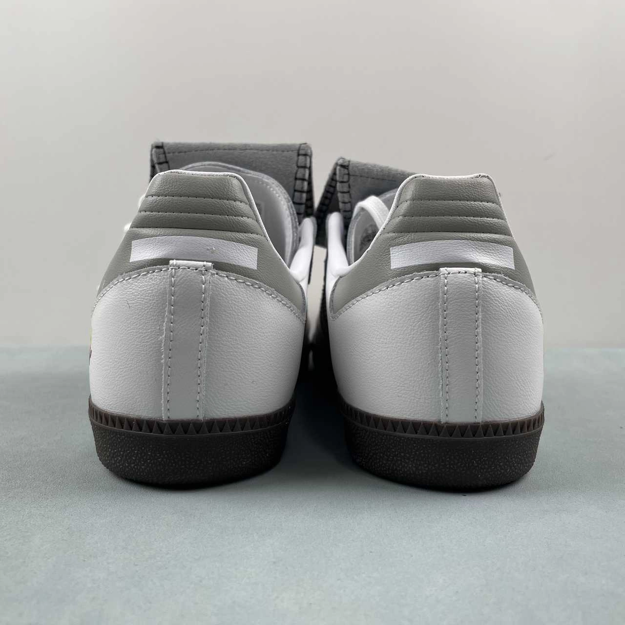 Padded collar Dawn Step Adidas Samba OG PandaPrank Silver Gray IG1025