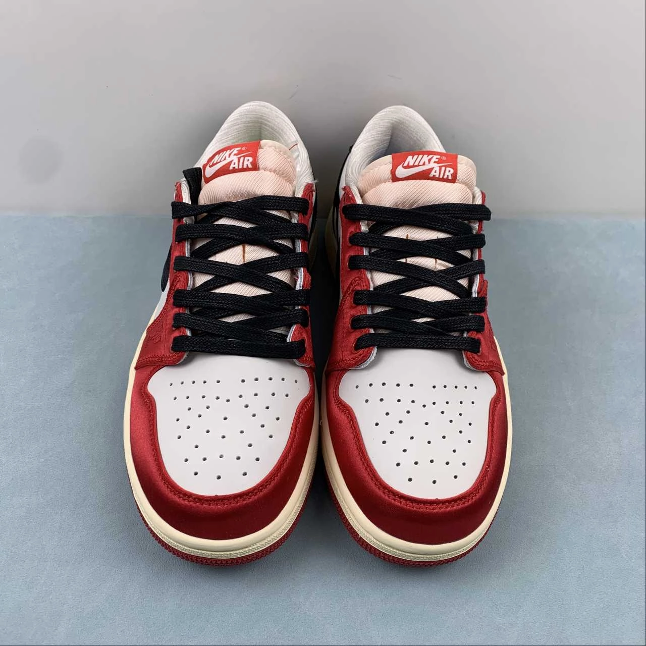 Air Jordan 1 Retro Low OG Trophy Room Away Sail Black Varsity Red Muslin FN0432-100 Trail Walk