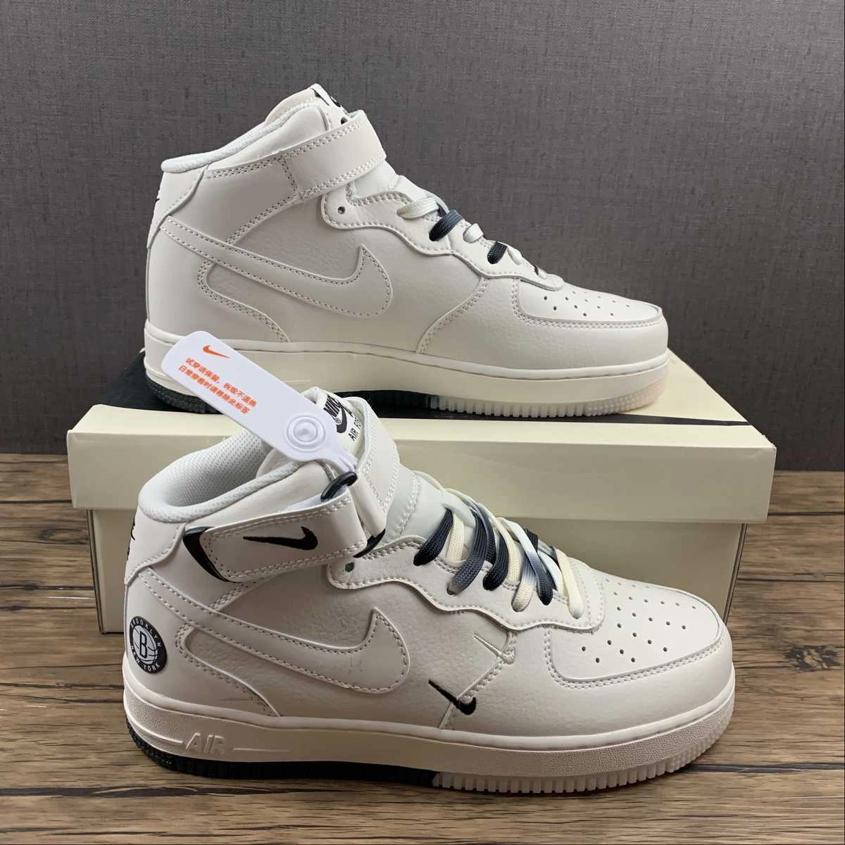 Soft Step Design Air Force 1 07 Mid Brooklyn New York White Black NT2969-013