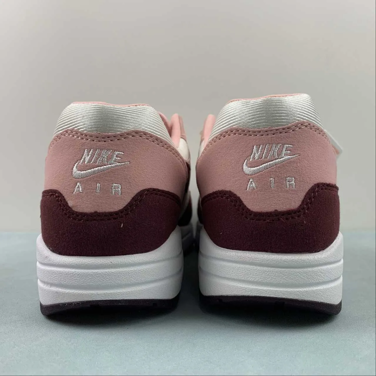 responsive - midsole - feature shoes Air Max 1 86 OG Big Bubble Earth Metallic Gold Grain Hemp FJ8314-200