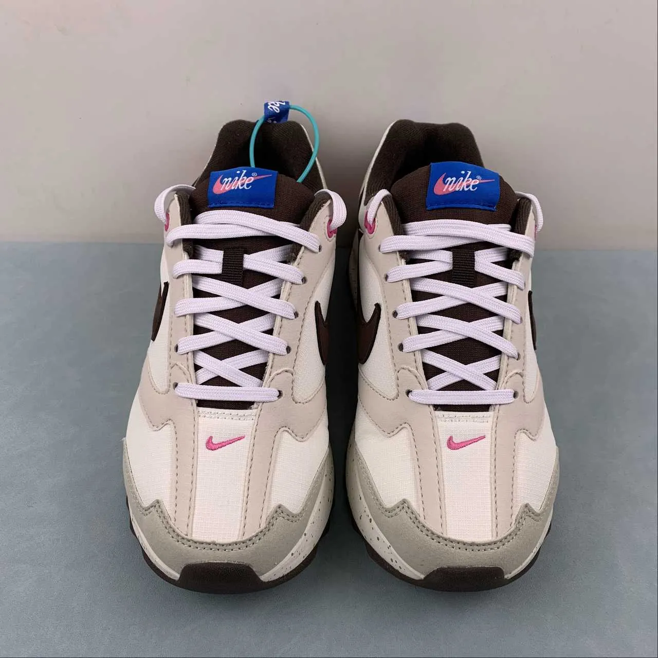 Adaptive - fit Air Max Dawn Phantom Eapth-Phantom FN3438-020