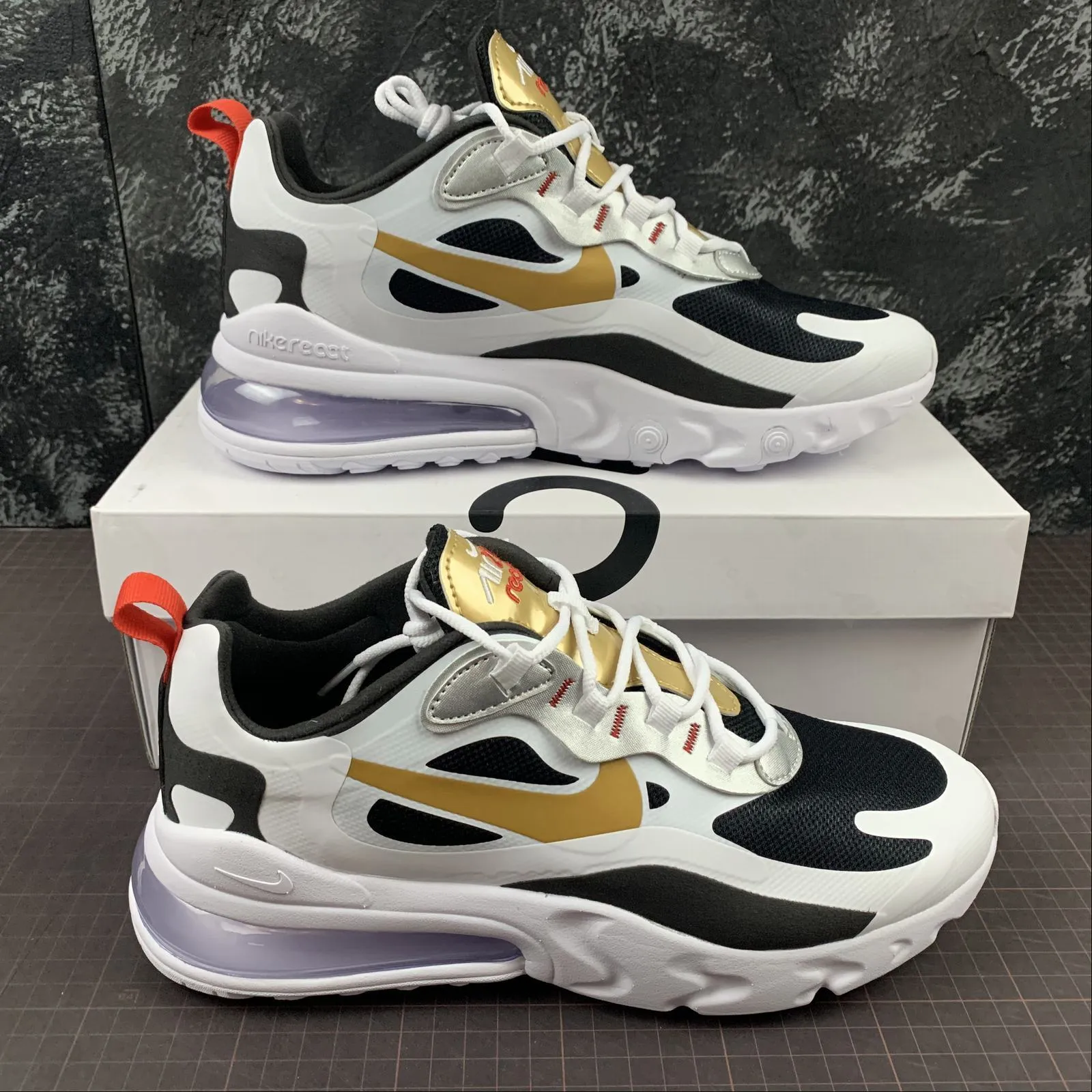 speed training shoes Air Max 270 React Vast Grey Metallic Gold-Black CT3433-001